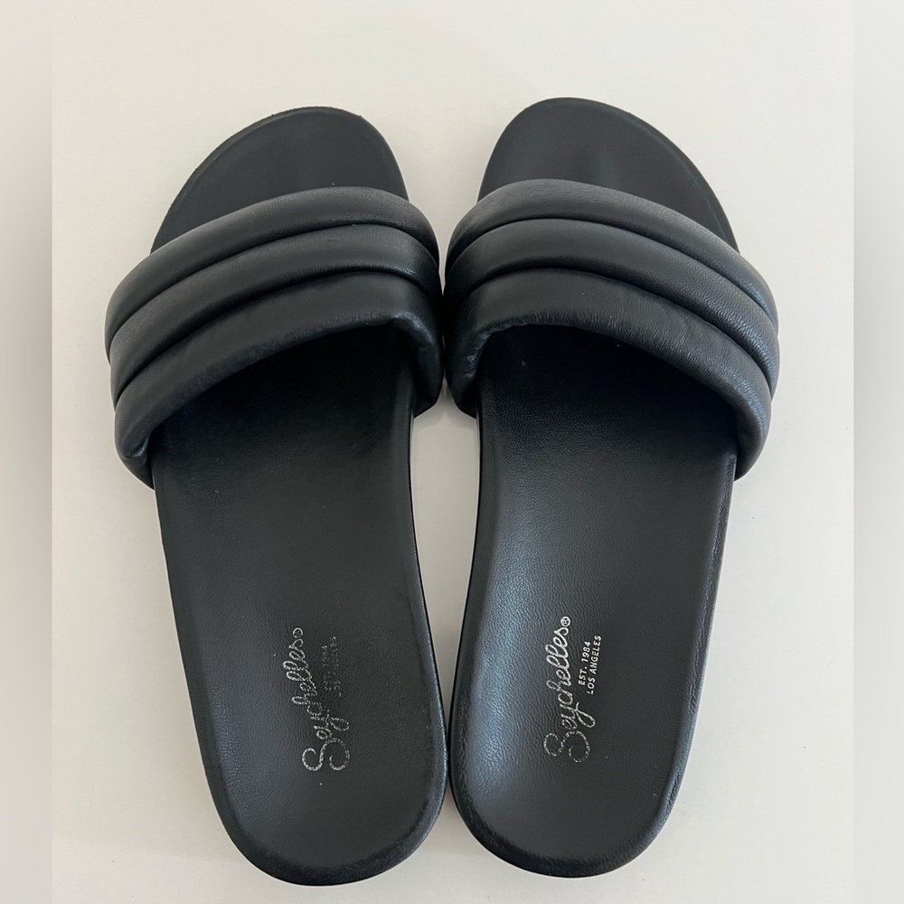 Seychelles “Low Key Sandal” in Black Leather Size 9